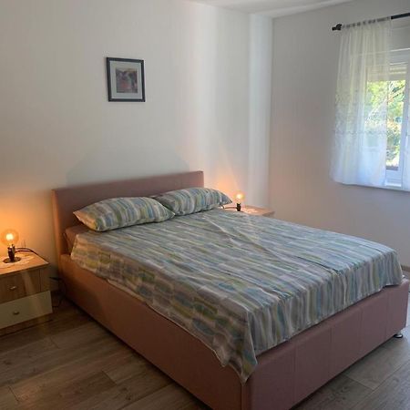 Apartman Dalija Vinkuran Εξωτερικό φωτογραφία