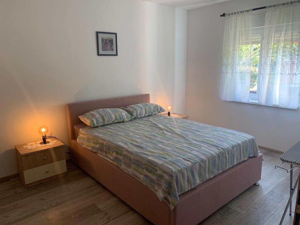 Apartman Dalija Vinkuran Εξωτερικό φωτογραφία