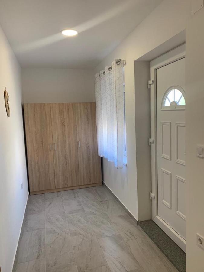 Apartman Dalija Vinkuran Εξωτερικό φωτογραφία